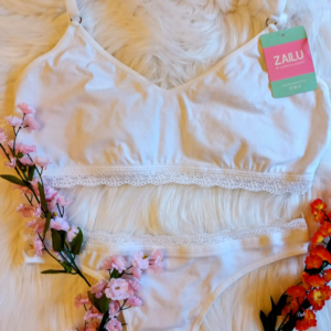 Conjunto de algodón y lycra, top y colaless con puntilla